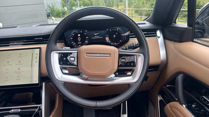 Land Rover Range Rover 3.0 D300 Autobiography 4dr Auto Diesel Estate - Image 15